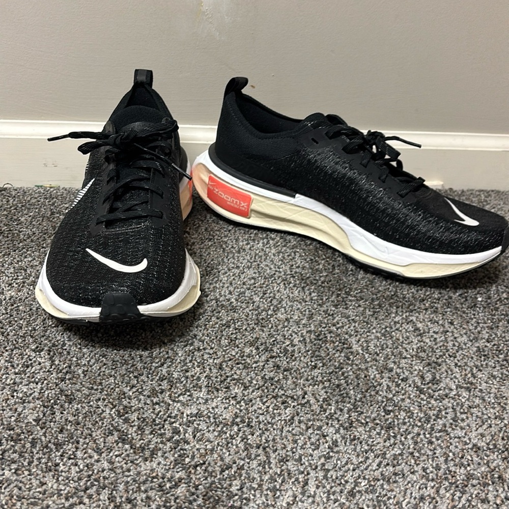 Nike Invincible 3 ZoomX Men's Road Running Shoe Black white DR2615-001 Size 10.5